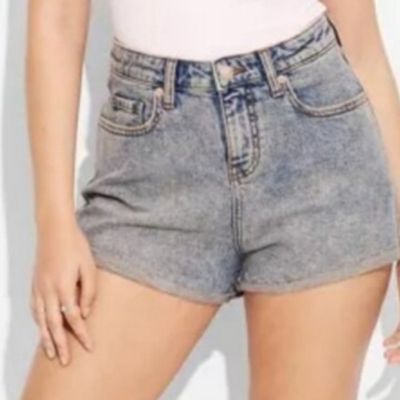 wild fable Pants - Wild Fable High-Rise Rolled Cuff Shorts Size 10
